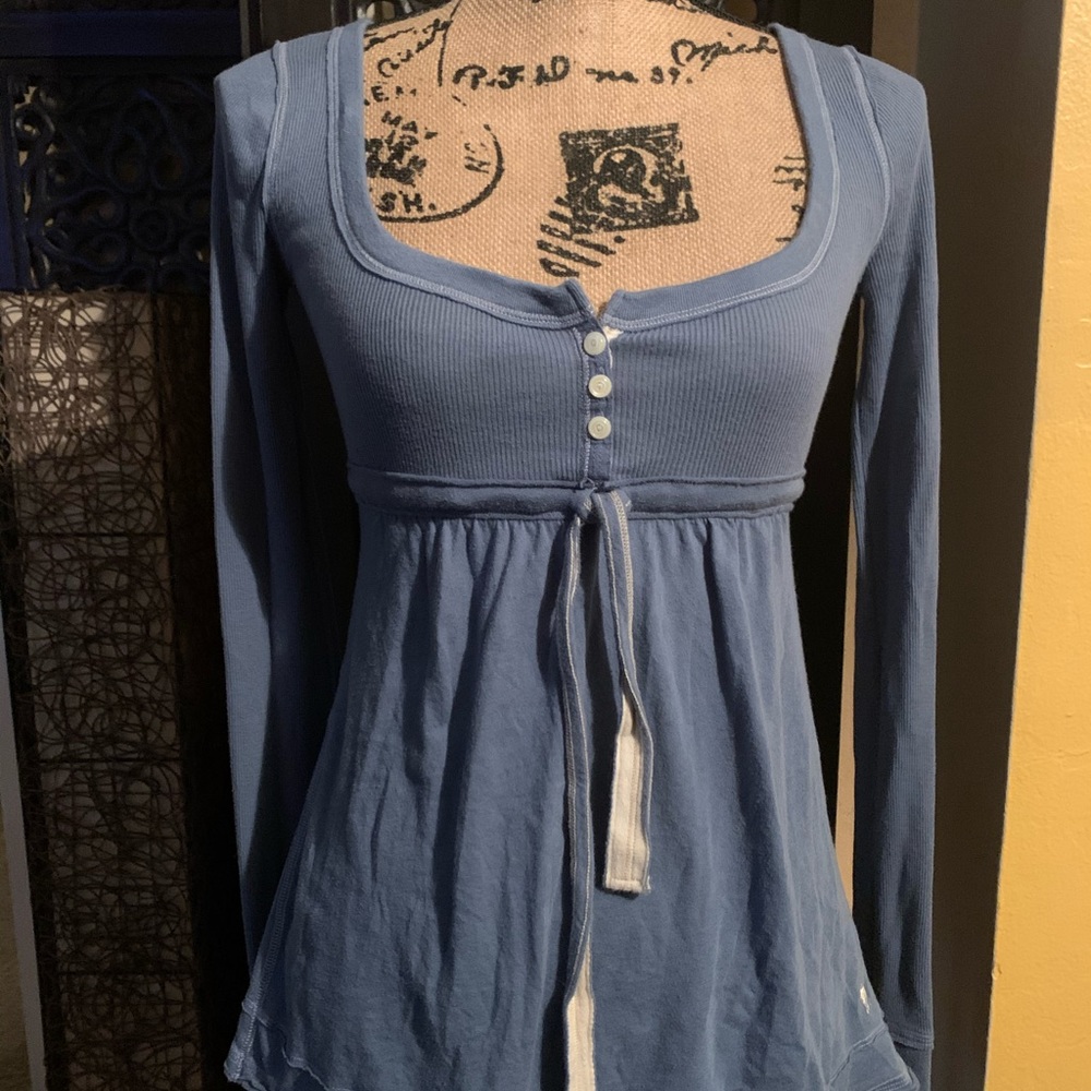 Abercrombie & Fitch empire waist top